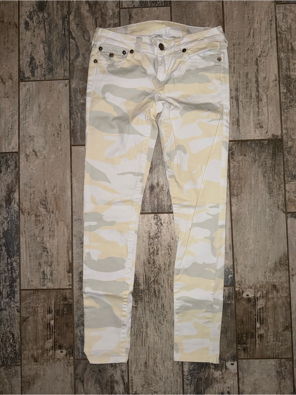 True Religion Women’s Camo Skinny Jeans - White & Cream